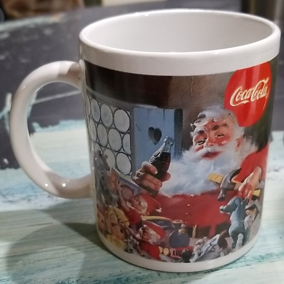 1997 Coca-Cola Santa mug